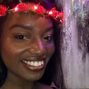 Meet your Posher, Joy